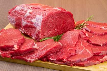 Почему мясным предприятиям выгодно объединяться?
