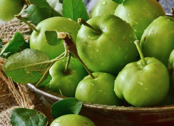 Зелёные яблоки начинают... и выигрывают! | MIZEZ